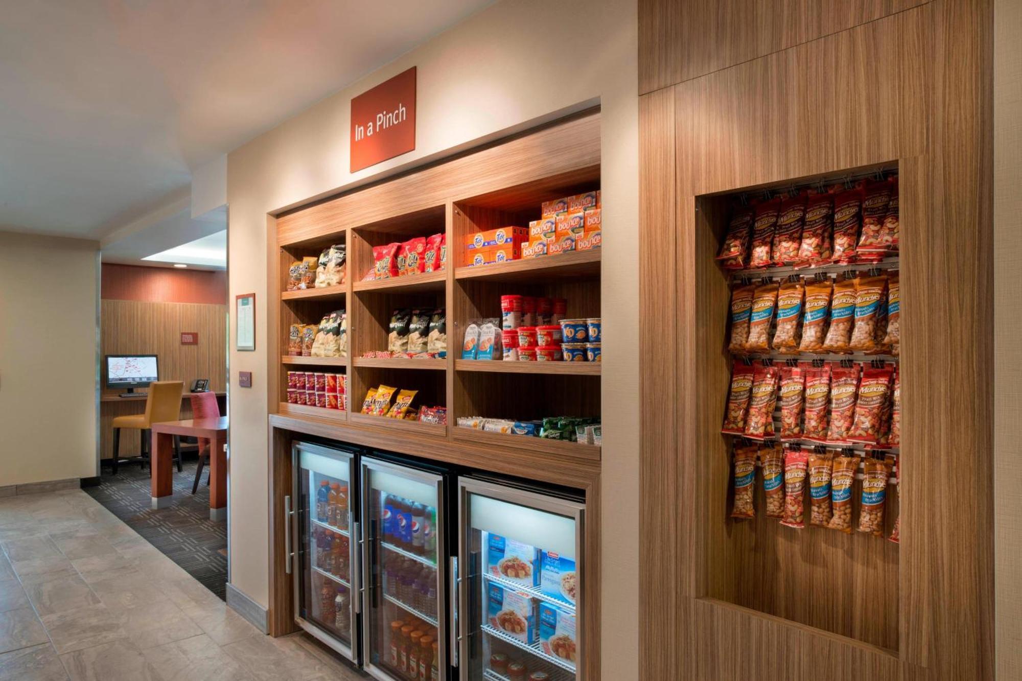 Towneplace Suites By Marriott Ottawa Kanata Esterno foto