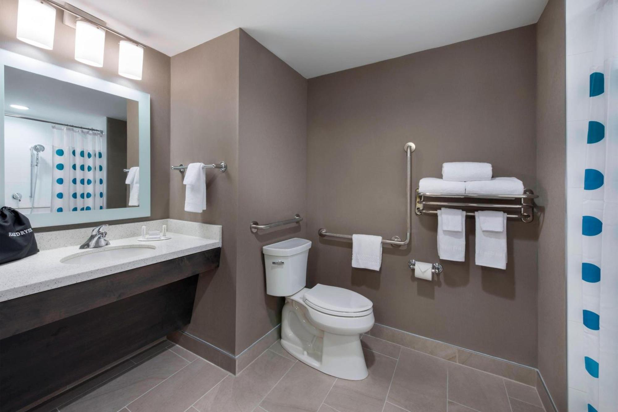 Towneplace Suites By Marriott Ottawa Kanata Esterno foto
